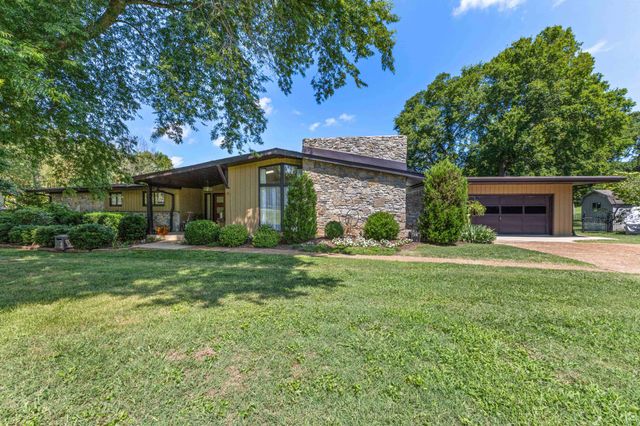 305 Louviers Ln, Old Hickory, TN 37138