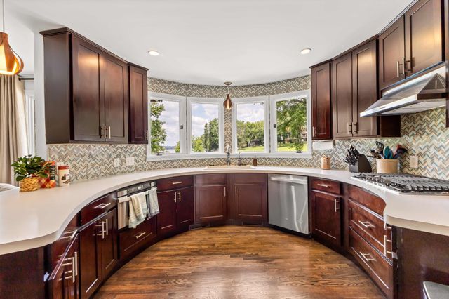 305 Louviers Ln, Old Hickory, TN 37138