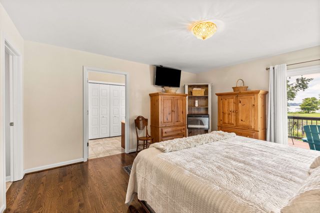 305 Louviers Ln, Old Hickory, TN 37138