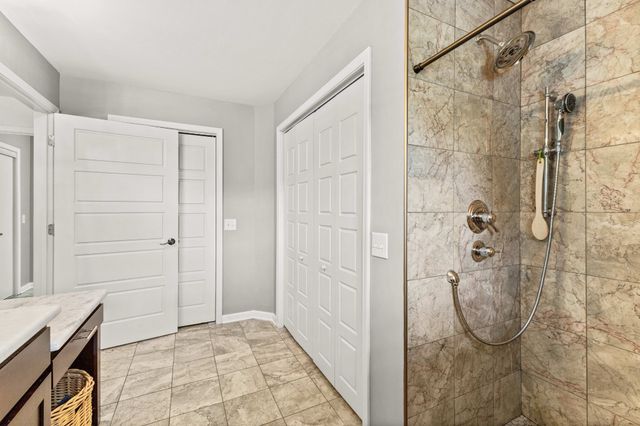 305 Louviers Ln, Old Hickory, TN 37138