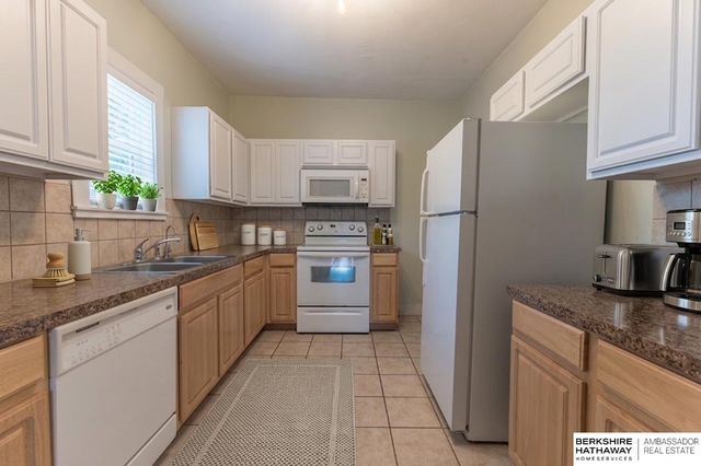5022 Izard Street, Omaha, NE 68132