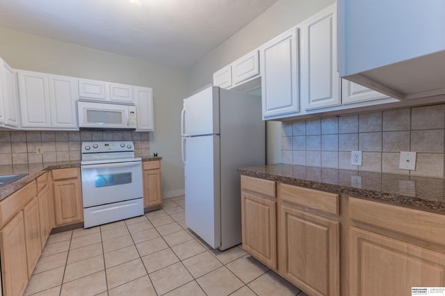 5022 Izard Street, Omaha, NE 68132