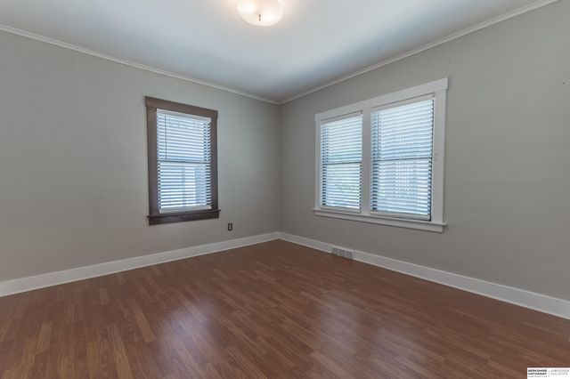 5022 Izard Street, Omaha, NE 68132
