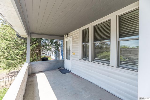 5022 Izard Street, Omaha, NE 68132