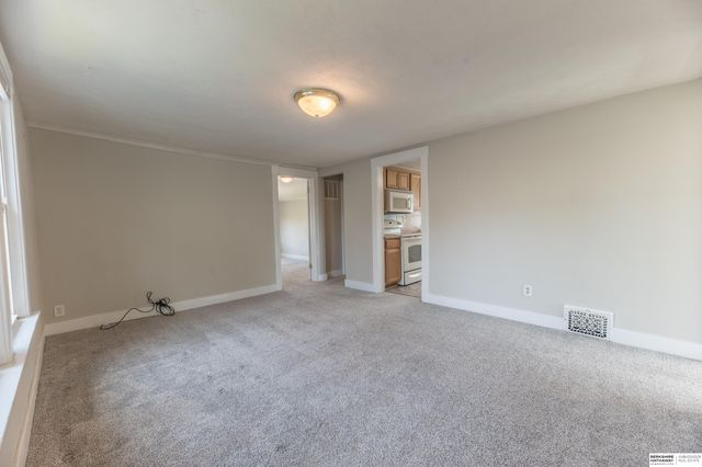 5022 Izard Street, Omaha, NE 68132