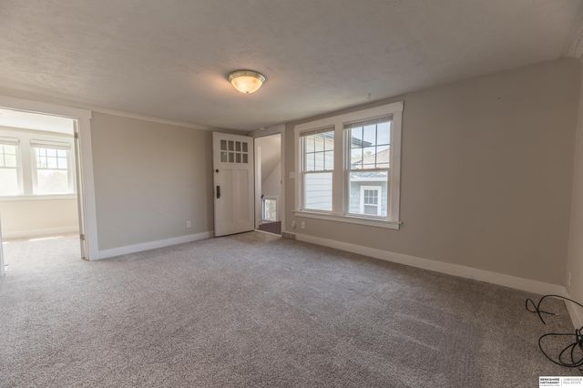 5022 Izard Street, Omaha, NE 68132