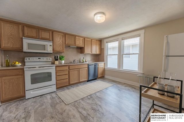 5022 Izard Street, Omaha, NE 68132