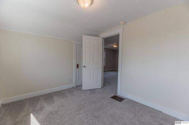 5022 Izard Street, Omaha, NE 68132