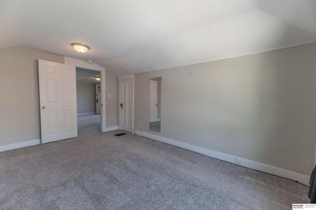 5022 Izard Street, Omaha, NE 68132