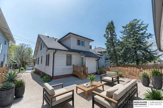 5022 Izard Street, Omaha, NE 68132