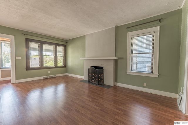 5022 Izard Street, Omaha, NE 68132