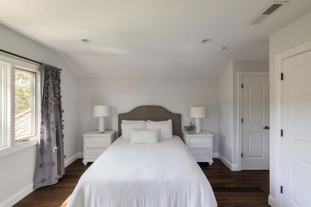 475 Fir Lane, Los Altos, CA 94024