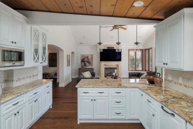 475 Fir Lane, Los Altos, CA 94024