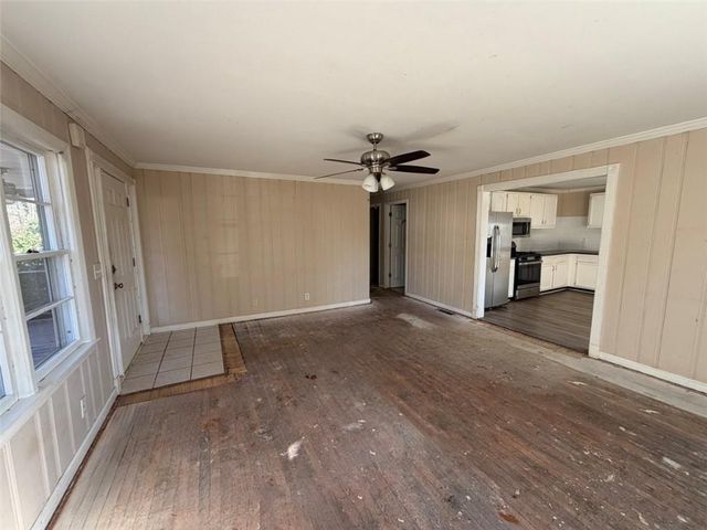 109 Glenn Street, Dallas, GA 30132