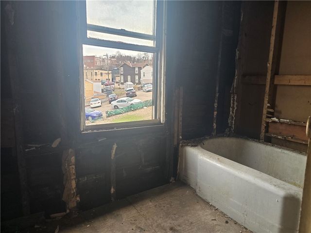 1213-1215 Washington Avenue, Carnegie, PA 15106