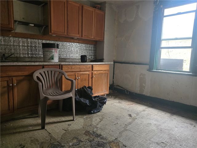 1213-1215 Washington Avenue, Carnegie, PA 15106