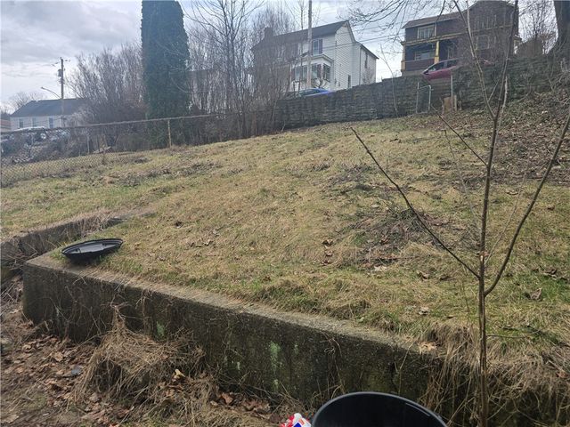 1213-1215 Washington Avenue, Carnegie, PA 15106