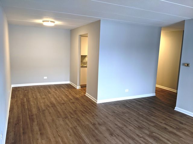 1 Renaissance Place 104, Palatine, IL 60067