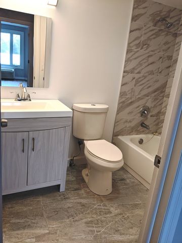 1 Renaissance Place 104, Palatine, IL 60067