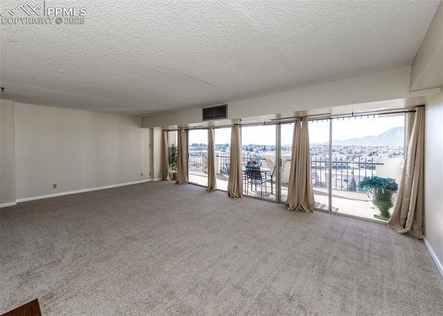 411 Lakewood Circle B1009, Colorado Springs, CO 80910