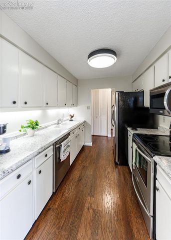 411 Lakewood Circle B1009, Colorado Springs, CO 80910