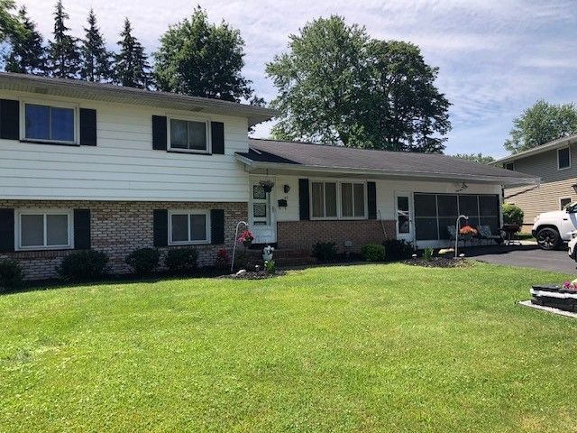 63 Noel Drive, Gates, NY 14606
