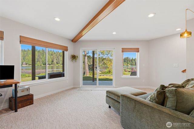 1305 SW Lake Roesiger Road, Snohomish, WA 98290