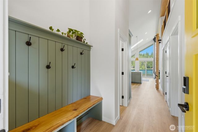 1305 SW Lake Roesiger Road, Snohomish, WA 98290