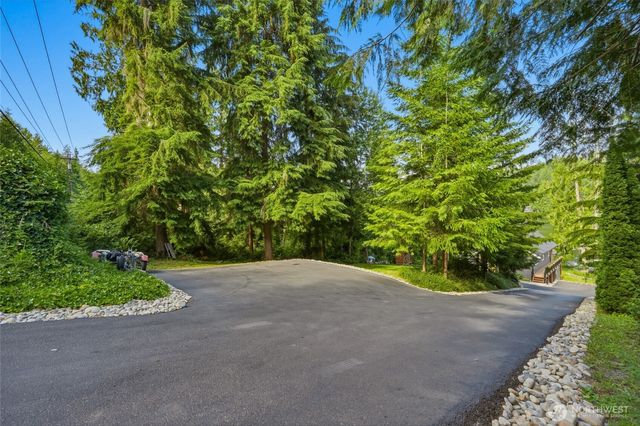 1305 SW Lake Roesiger Road, Snohomish, WA 98290