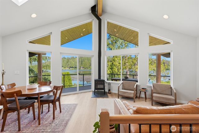 1305 SW Lake Roesiger Road, Snohomish, WA 98290