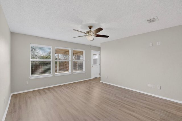 911 Live Oak Drive, Anna, TX 75409