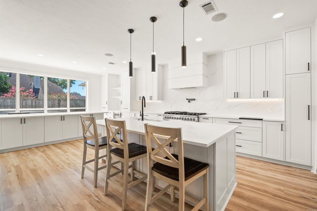 4325 Gazebo Drive, Conway, AR 72034