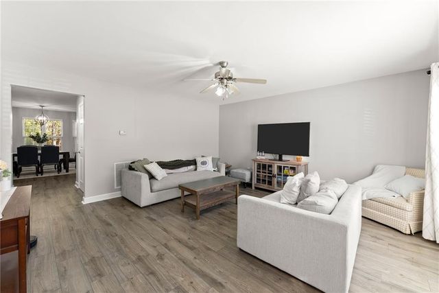 2708 Valley Green Drive, Gainesville, GA 30504