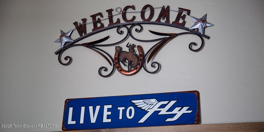 592 AIRPORT DR 7, Alpine, WY 83128 photo 19