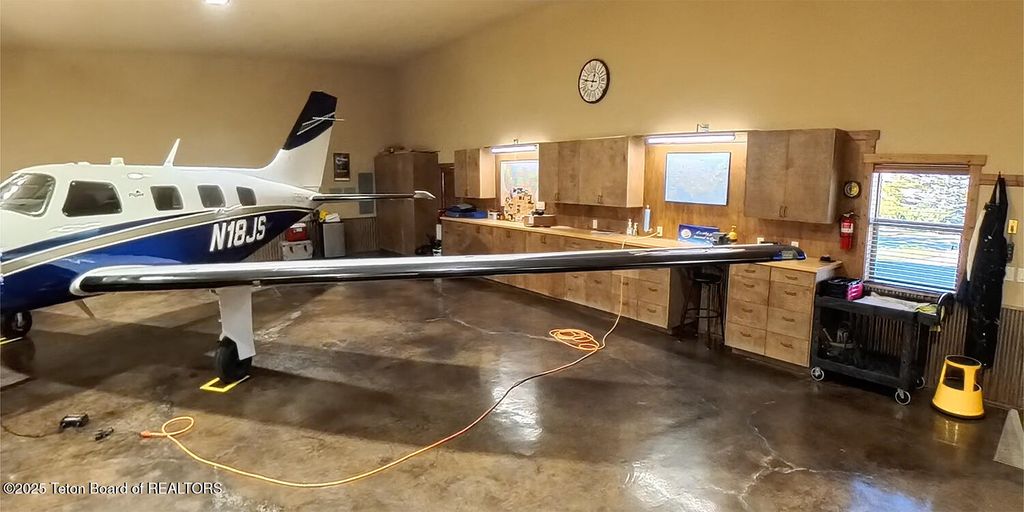 592 AIRPORT DR 7, Alpine, WY 83128 photo 27