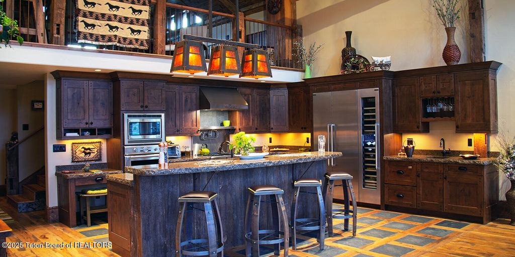 592 AIRPORT DR 7, Alpine, WY 83128 photo 8