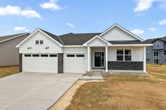 4975 Noble Lane NW, Rochester, MN 55901