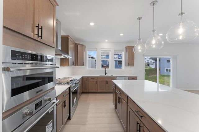 4975 Noble Lane NW, Rochester, MN 55901