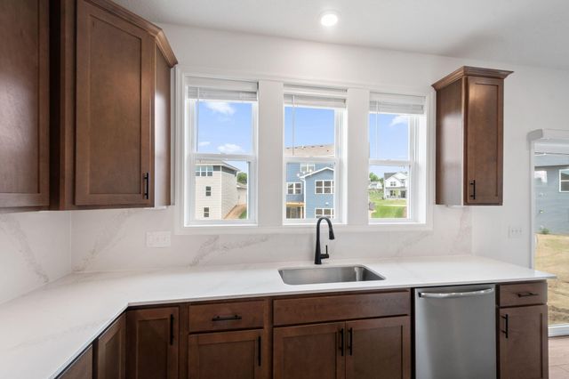 4975 Noble Lane NW, Rochester, MN 55901