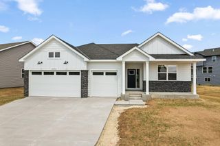 4975 Noble Lane NW, Rochester, MN 55901