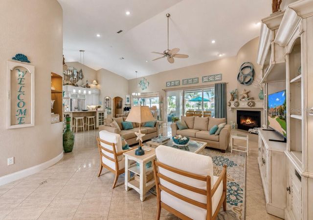 929 ALLEGRO LANE, Apollo Beach, FL 33572
