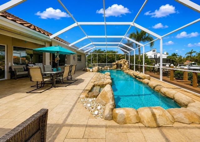 929 ALLEGRO LANE, Apollo Beach, FL 33572