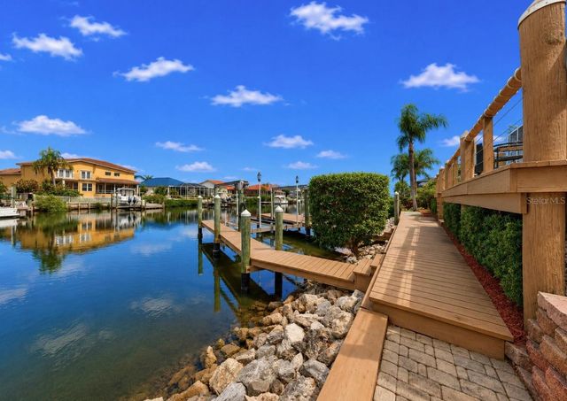 929 ALLEGRO LANE, Apollo Beach, FL 33572