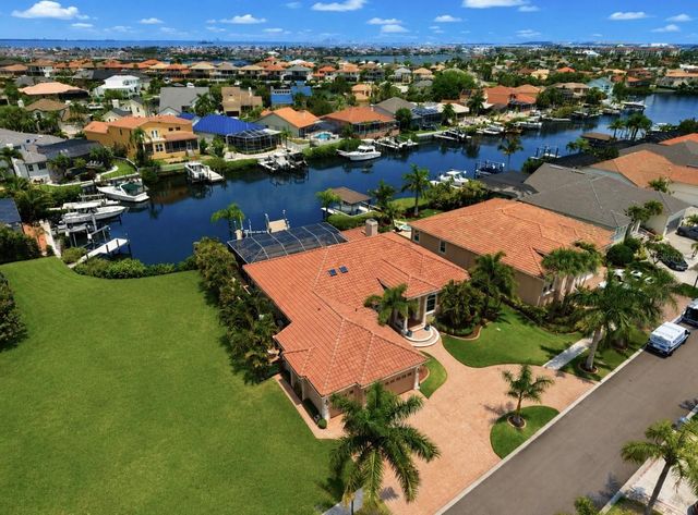 929 ALLEGRO LANE, Apollo Beach, FL 33572