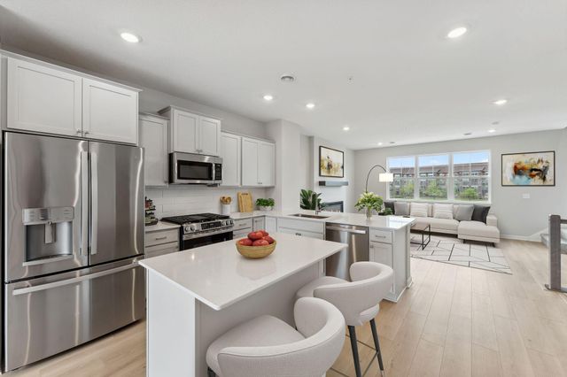 1520 Traverse Lane, West Saint Paul, MN 55118