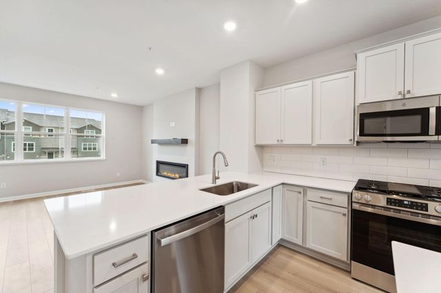 1520 Traverse Lane, West Saint Paul, MN 55118