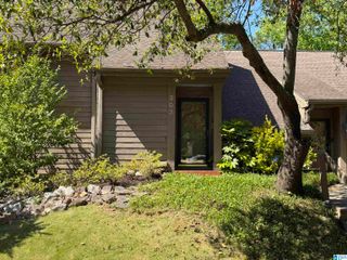 303 Heath Dr Unit 303, Birmingham, AL 35242