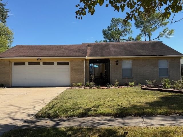 15123 Chasehill Drive, Houston, TX 77489