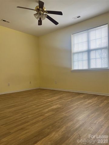9247 Cranfield Lane, Charlotte, NC 28277