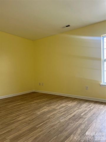 9247 Cranfield Lane, Charlotte, NC 28277
